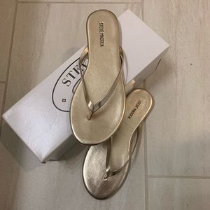 Steve Madden “Tye” Flip Flop